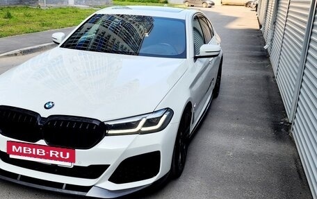 BMW 5 серия, 2021 год, 5 150 000 рублей, 2 фотография