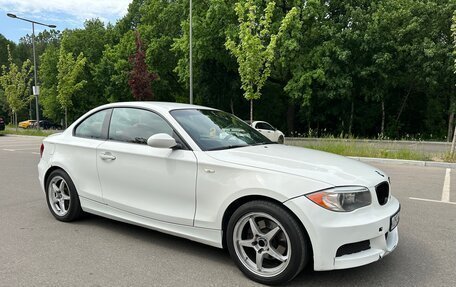 BMW 1 серия, 2008 год, 1 400 000 рублей, 20 фотография