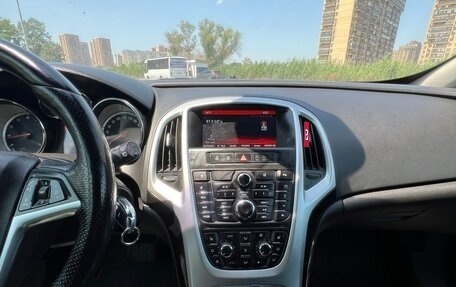 Opel Astra J, 2014 год, 1 100 000 рублей, 9 фотография