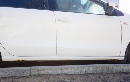 Volkswagen Polo VI (EU Market), 2010 год, 700 000 рублей, 27 фотография