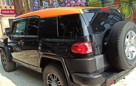 Toyota FJ Cruiser, 2007 год, 1 950 000 рублей, 3 фотография