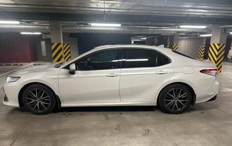 Toyota Camry, 2021 год, 3 150 000 рублей, 9 фотография