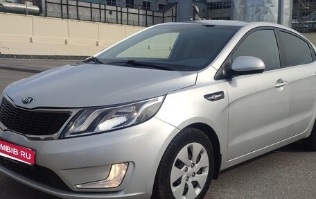 KIA Rio III рестайлинг, 2013 год, 850 000 рублей, 2 фотография