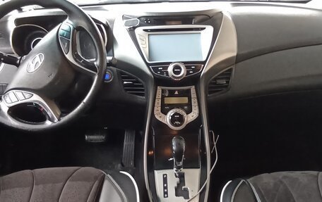 Hyundai Avante, 2011 год, 865 000 рублей, 14 фотография