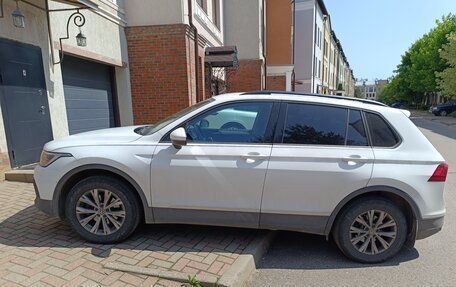 Volkswagen Tiguan II, 2022 год, 3 000 000 рублей, 3 фотография