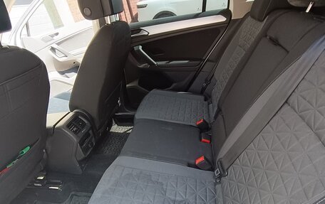 Volkswagen Tiguan II, 2022 год, 3 000 000 рублей, 10 фотография