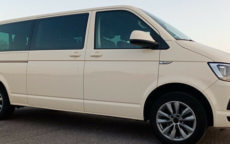 Volkswagen Caravelle T6 рестайлинг, 2019 год, 3 390 000 рублей, 12 фотография