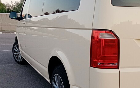 Volkswagen Caravelle T6 рестайлинг, 2019 год, 3 390 000 рублей, 24 фотография