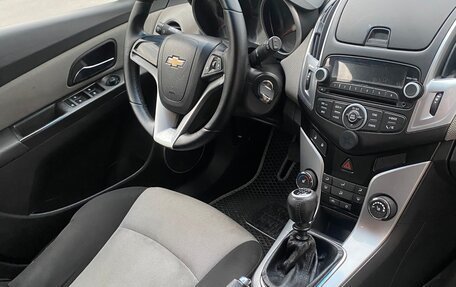 Chevrolet Cruze II, 2013 год, 849 000 рублей, 10 фотография