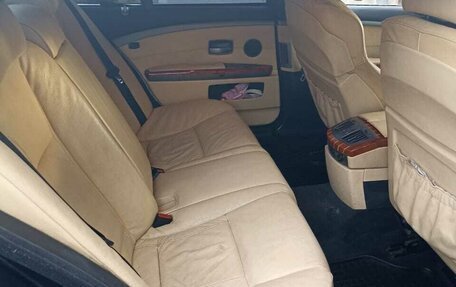 BMW 7 серия, 2004 год, 500 000 рублей, 1 фотография