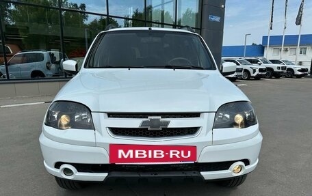 Chevrolet Niva I рестайлинг, 2018 год, 749 000 рублей, 3 фотография