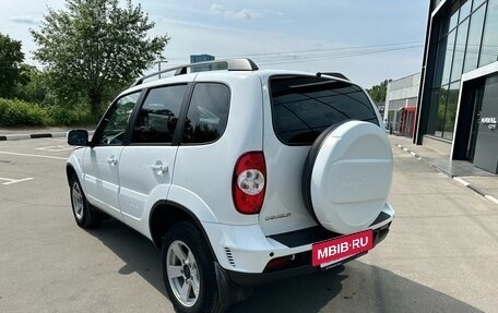 Chevrolet Niva I рестайлинг, 2018 год, 749 000 рублей, 6 фотография