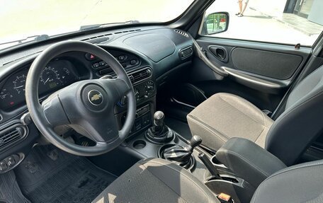 Chevrolet Niva I рестайлинг, 2018 год, 749 000 рублей, 15 фотография