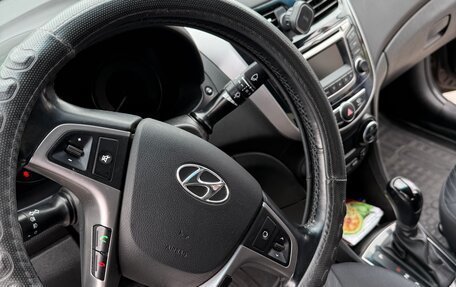 Hyundai Solaris II рестайлинг, 2015 год, 1 030 000 рублей, 15 фотография