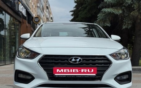 Hyundai Solaris II рестайлинг, 2018 год, 1 297 000 рублей, 3 фотография