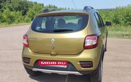Renault Sandero II рестайлинг, 2016 год, 1 050 000 рублей, 2 фотография