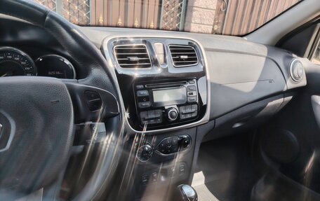 Renault Sandero II рестайлинг, 2016 год, 1 050 000 рублей, 11 фотография