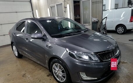 KIA Rio III рестайлинг, 2014 год, 1 050 000 рублей, 2 фотография