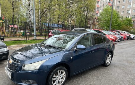 Chevrolet Cruze II, 2011 год, 550 000 рублей, 3 фотография