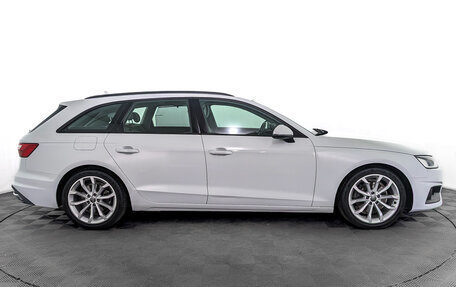 Audi A4, 2020 год, 2 500 000 рублей, 4 фотография