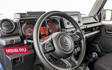 Suzuki Jimny, 2020 год, 2 550 000 рублей, 17 фотография