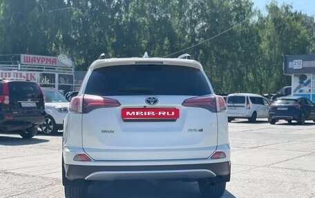 Toyota RAV4, 2016 год, 2 200 000 рублей, 3 фотография