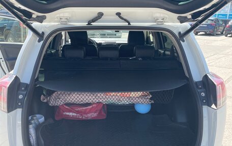 Toyota RAV4, 2016 год, 2 200 000 рублей, 12 фотография