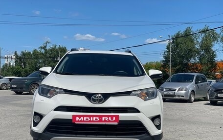 Toyota RAV4, 2016 год, 2 200 000 рублей, 7 фотография