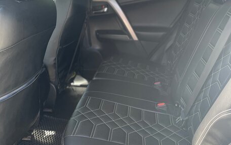 Toyota RAV4, 2016 год, 2 200 000 рублей, 16 фотография