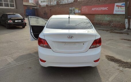 Hyundai Solaris II рестайлинг, 2014 год, 940 000 рублей, 2 фотография