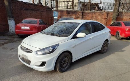 Hyundai Solaris II рестайлинг, 2014 год, 940 000 рублей, 7 фотография