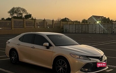 Toyota Camry, 2019 год, 2 850 000 рублей, 1 фотография