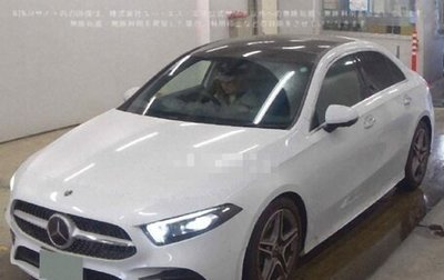 Mercedes-Benz A-Класс, 2019 год, 1 900 000 рублей, 1 фотография