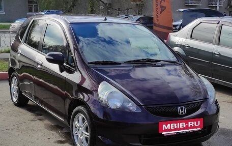 Honda Jazz I рестайлинг, 2007 год, 700 000 рублей, 18 фотография