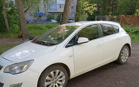 Opel Astra J, 2011 год, 750 000 рублей, 6 фотография