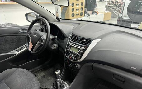 Hyundai Solaris II рестайлинг, 2011 год, 750 000 рублей, 7 фотография