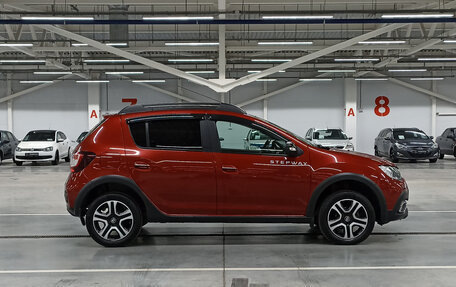 Renault Sandero II рестайлинг, 2018 год, 1 305 000 рублей, 4 фотография
