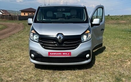 Renault Trafic, 2017 год, 2 250 000 рублей, 16 фотография