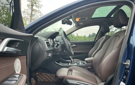 BMW 1 серия, 2021 год, 1 930 000 рублей, 12 фотография