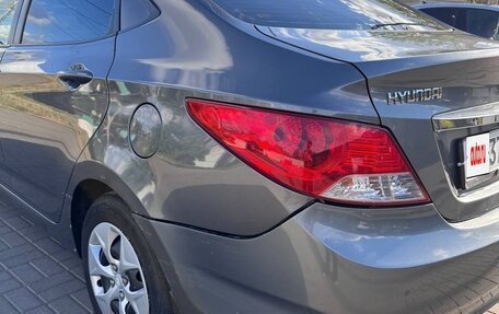 Hyundai Solaris II рестайлинг, 2011 год, 730 000 рублей, 18 фотография