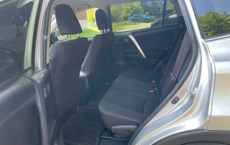 Toyota RAV4, 2016 год, 2 500 000 рублей, 6 фотография