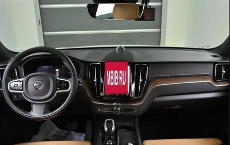 Volvo XC60 II, 2021 год, 4 190 000 рублей, 7 фотография