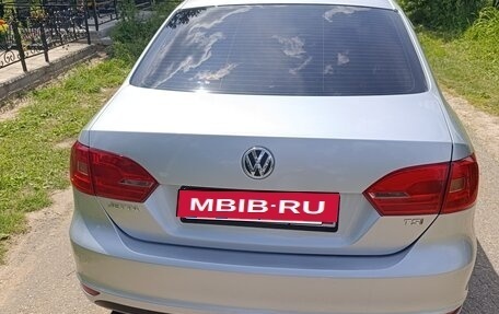 Volkswagen Jetta VI, 2013 год, 900 000 рублей, 5 фотография