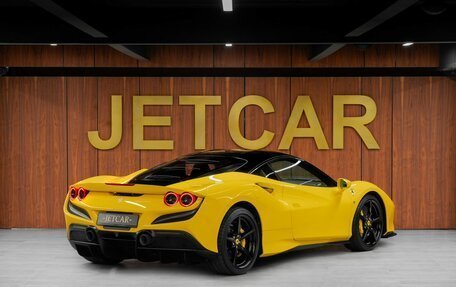 Ferrari F8, 2021 год, 24 000 000 рублей, 7 фотография