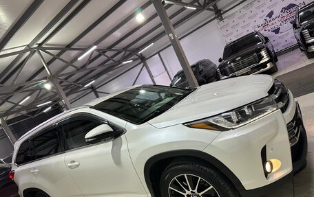 Toyota Highlander III, 2018 год, 3 850 000 рублей, 13 фотография