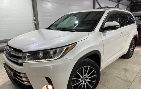 Toyota Highlander III, 2018 год, 3 850 000 рублей, 7 фотография