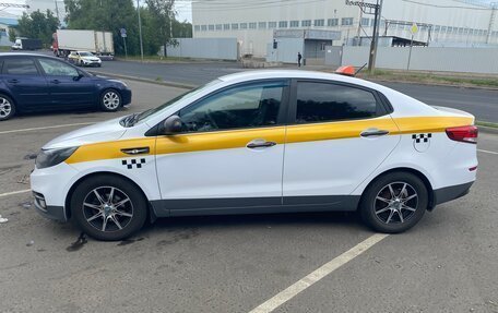 KIA Rio III рестайлинг, 2016 год, 1 000 000 рублей, 4 фотография