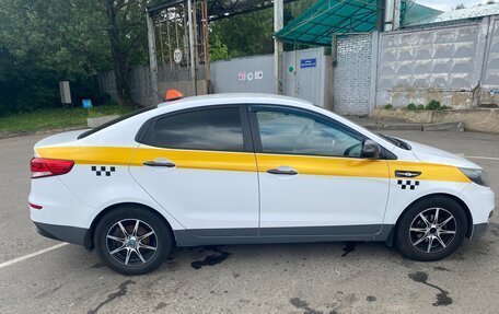KIA Rio III рестайлинг, 2016 год, 1 000 000 рублей, 8 фотография