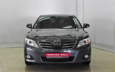 Toyota Camry, 2011 год, 1 615 000 рублей, 2 фотография