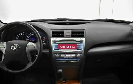 Toyota Camry, 2011 год, 1 615 000 рублей, 5 фотография